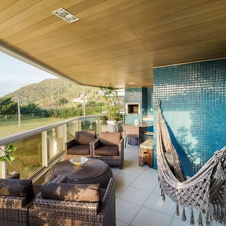 Apartamento com 4 suítes pé na areia Florianópolis Exterior foto